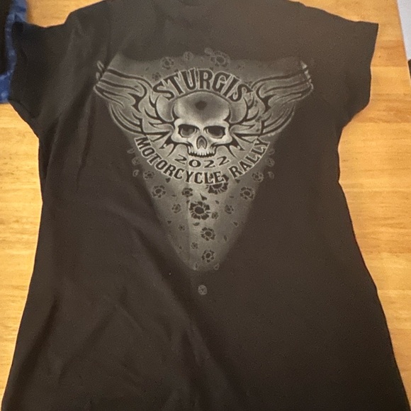 2022 Harley Davidson Sturgis Lady Tonal Skull Shirt size small - Picture 2 of 2